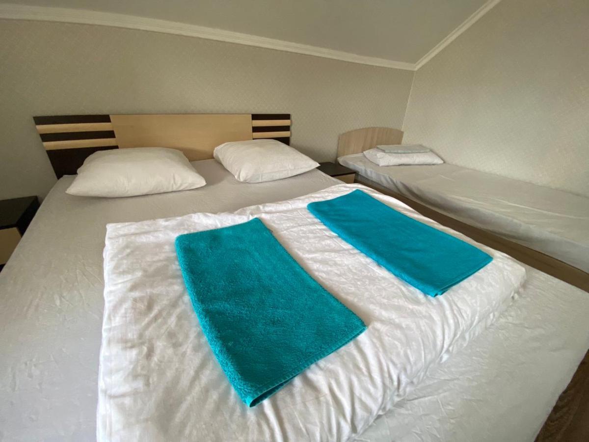Vip Hostel Mukatjevo Eksteriør billede