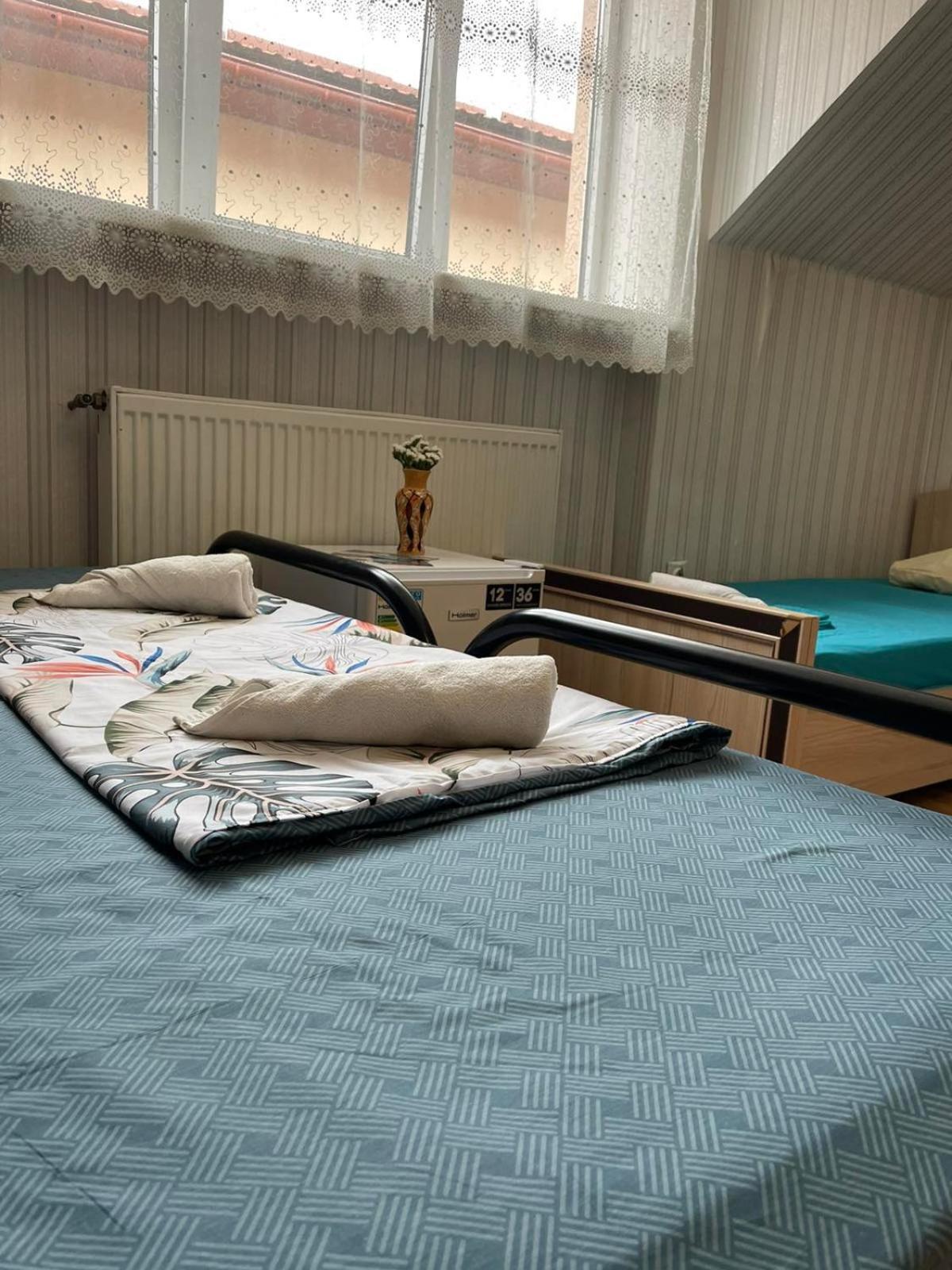 Vip Hostel Mukatjevo Eksteriør billede