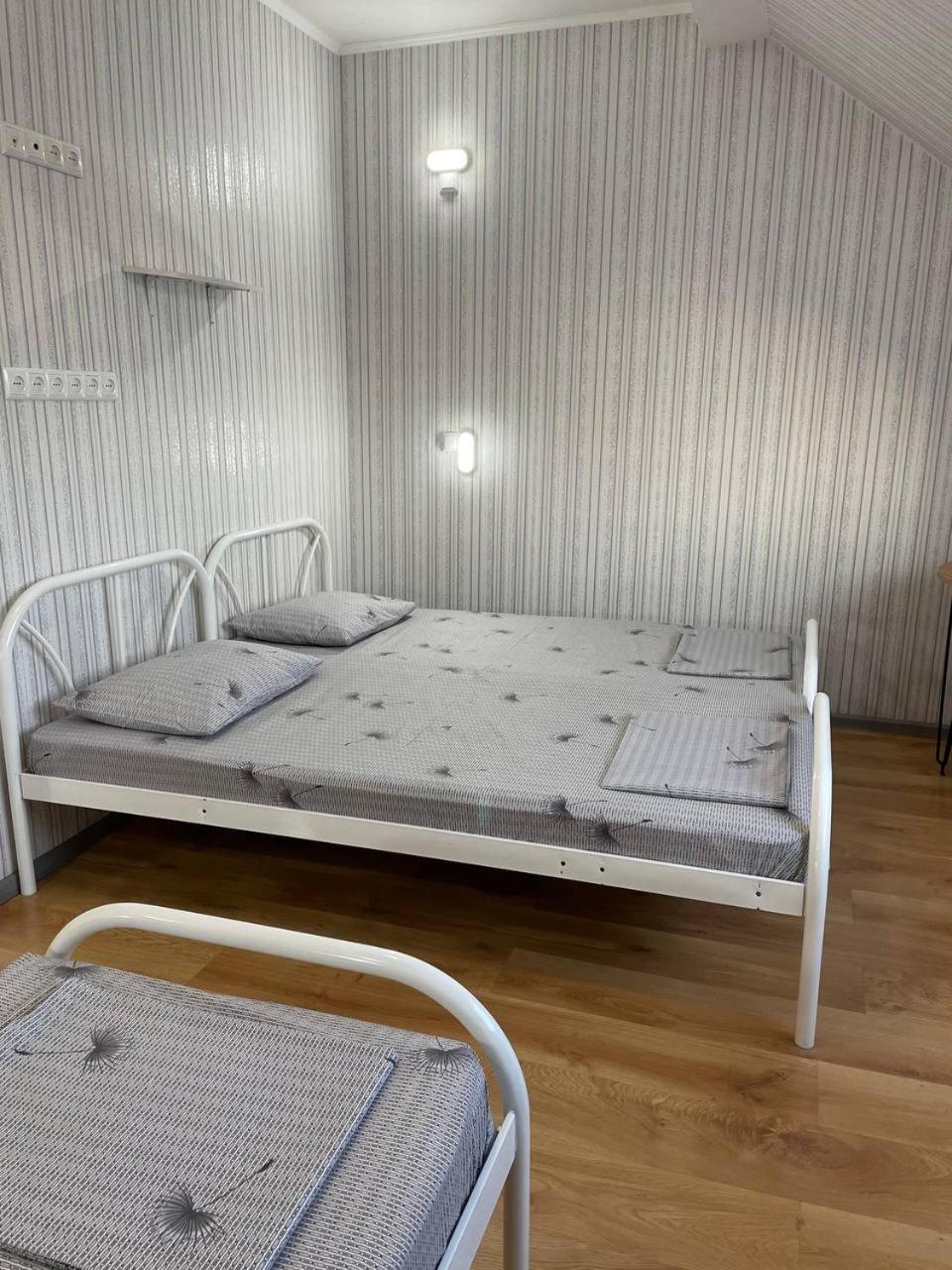 Vip Hostel Mukatjevo Eksteriør billede