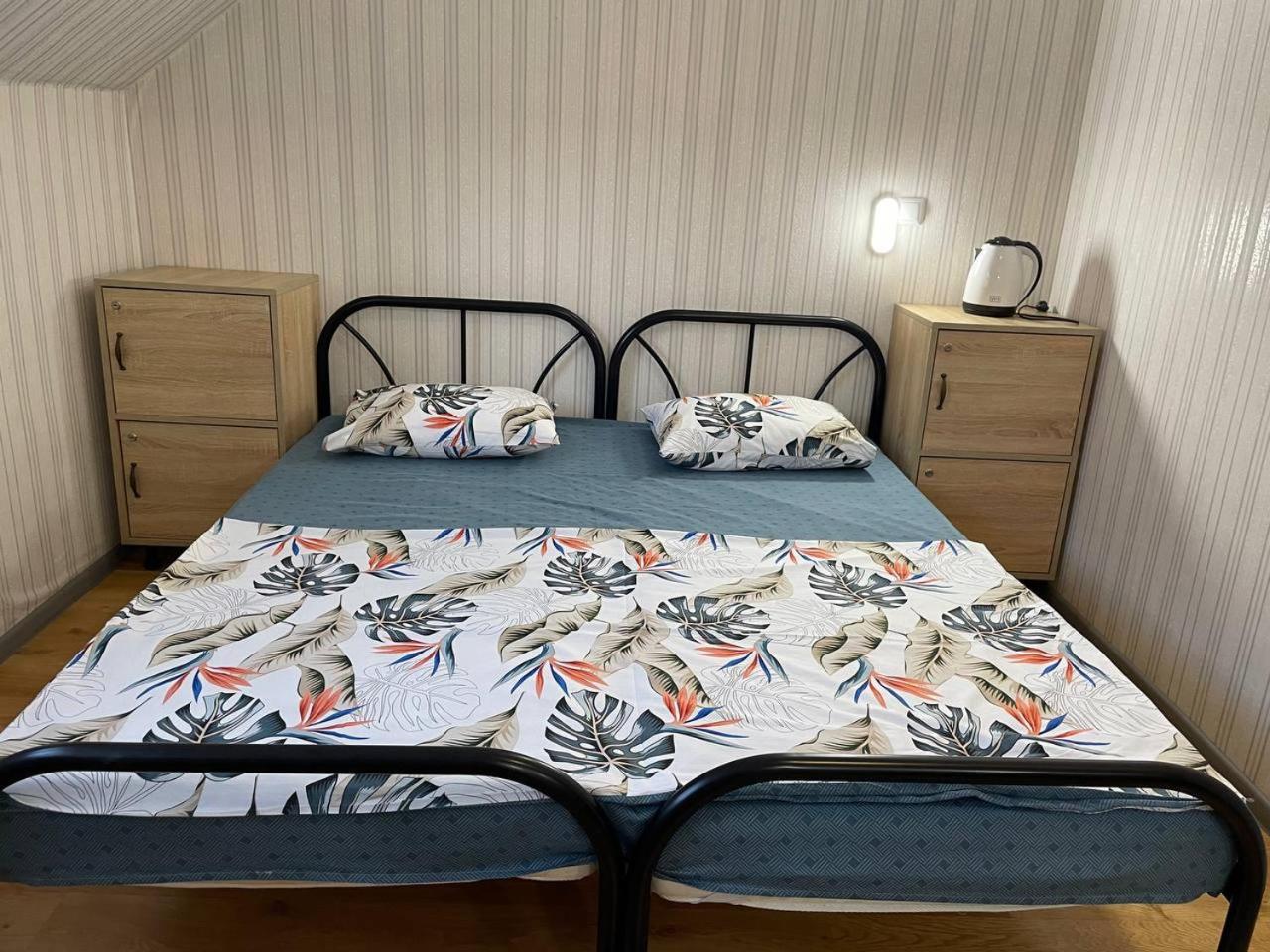 Vip Hostel Mukatjevo Eksteriør billede